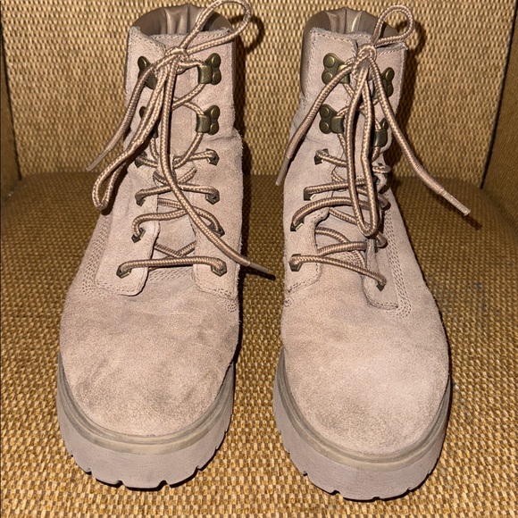 Timberland Women’s Sz 10 suede lace up boots - Picture 2 of 7
